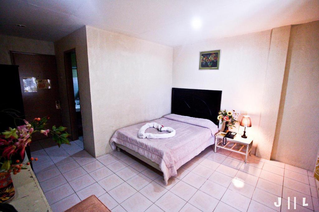 Bohol La Roca Hotel Totolan Chambre photo